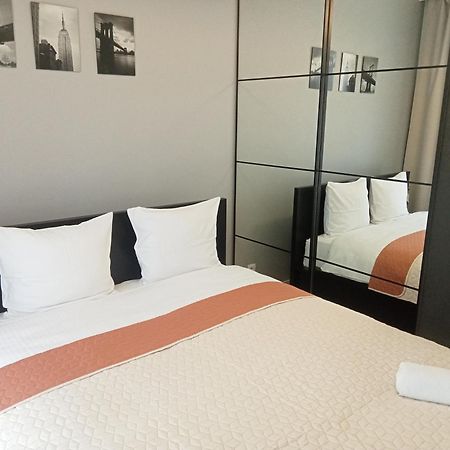 Like Home Apartments Krasków Εξωτερικό φωτογραφία