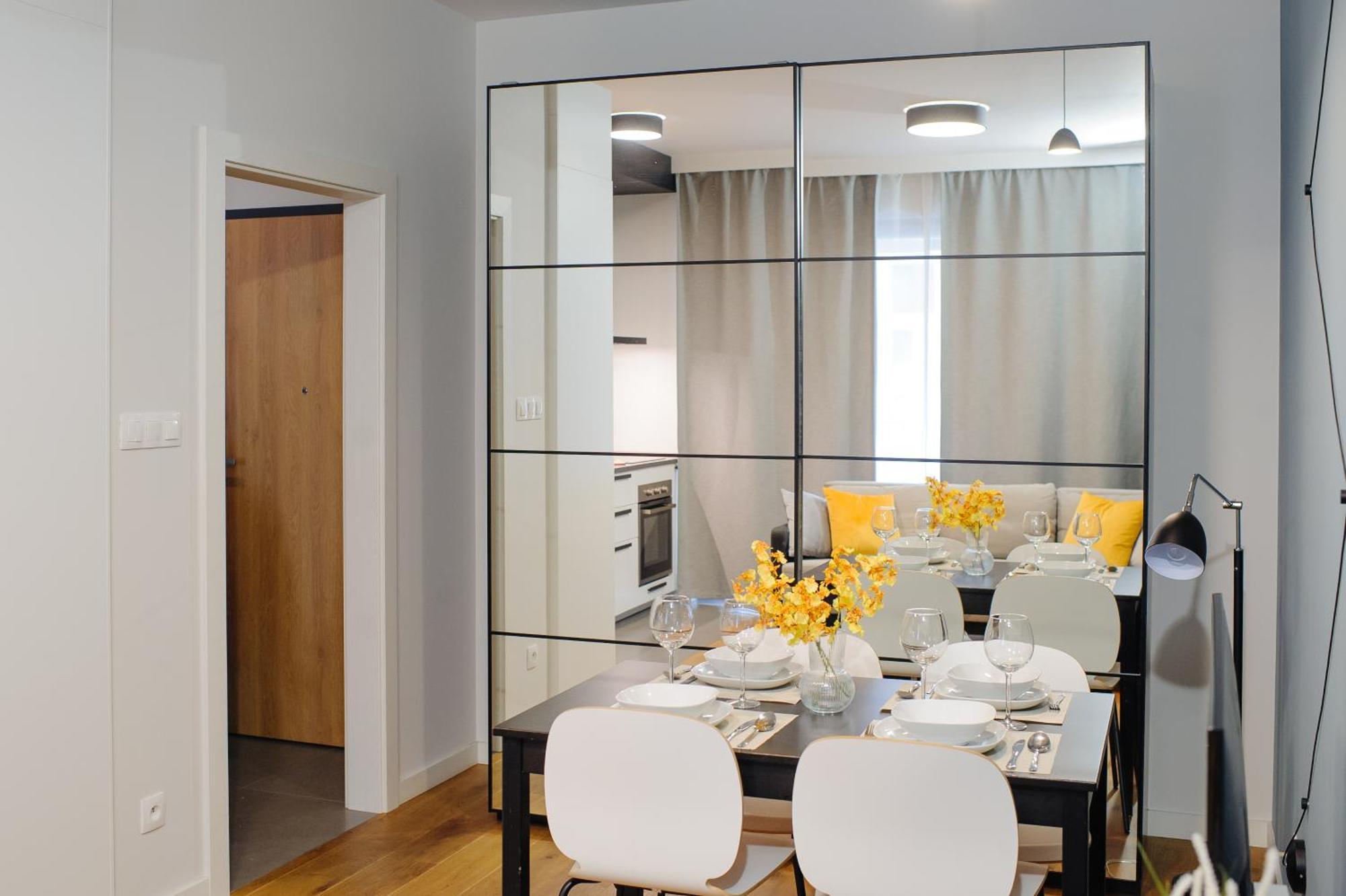 Like Home Apartments Krasków Εξωτερικό φωτογραφία