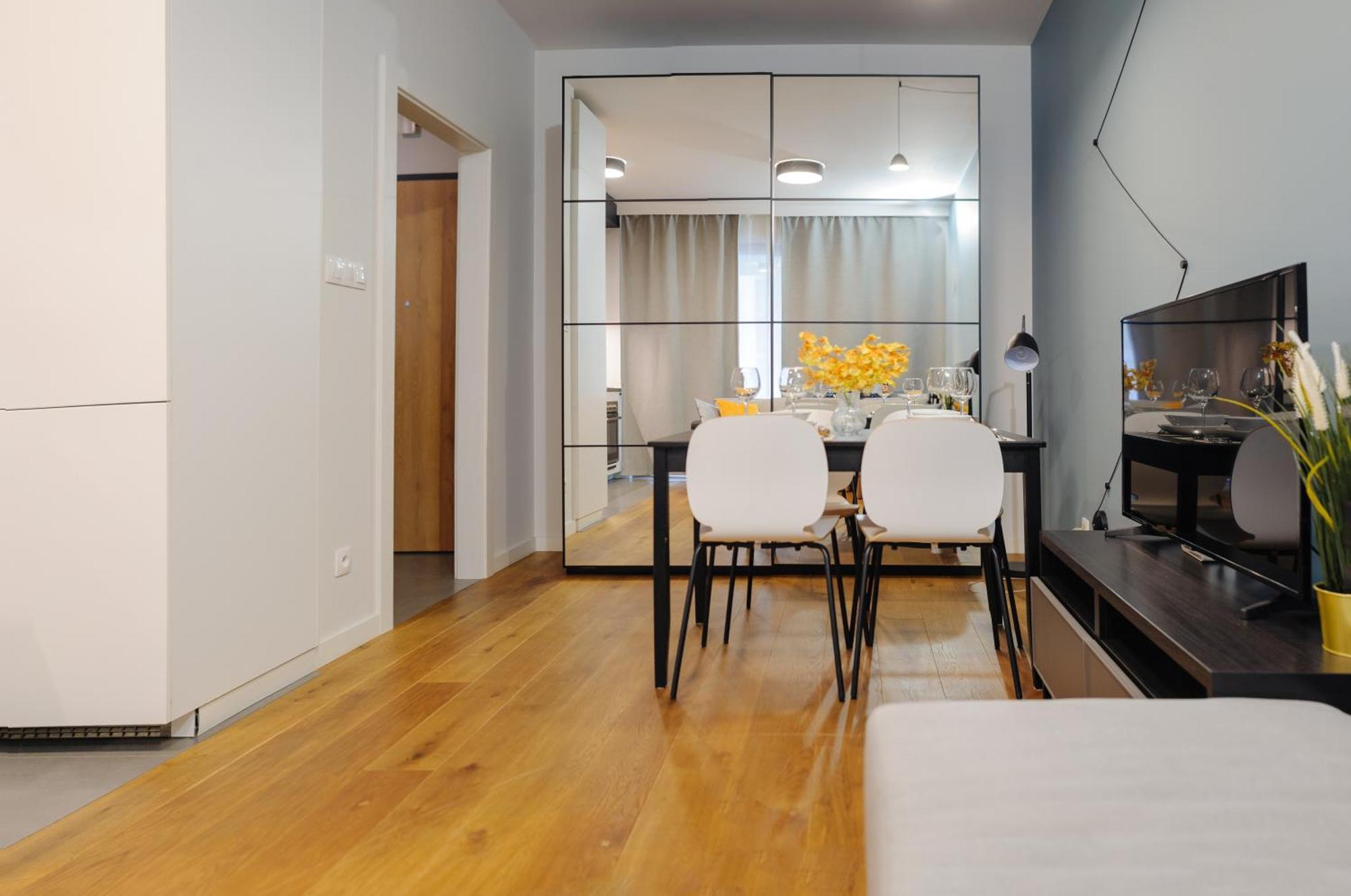 Like Home Apartments Krasków Εξωτερικό φωτογραφία
