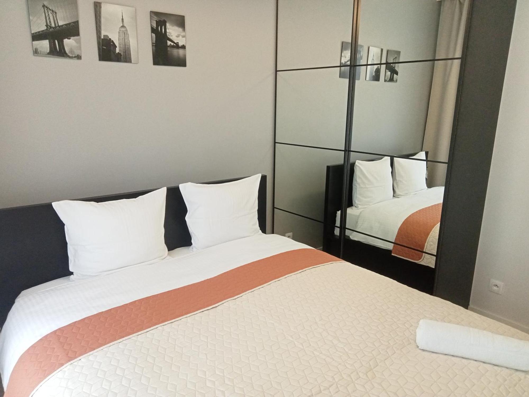 Like Home Apartments Krasków Εξωτερικό φωτογραφία